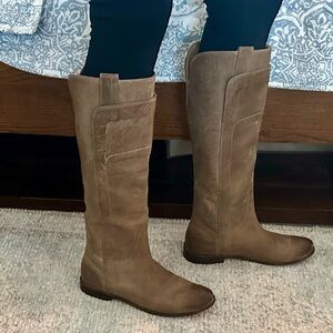 Frye Women's Paige Tall  Knee-High Boots women’s 9 ( excellent condition)